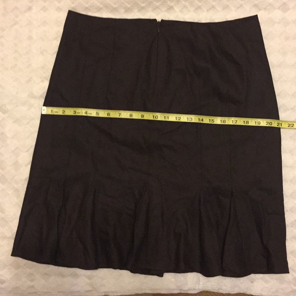 LOFT Linning Skirt - Picture 8 of 8